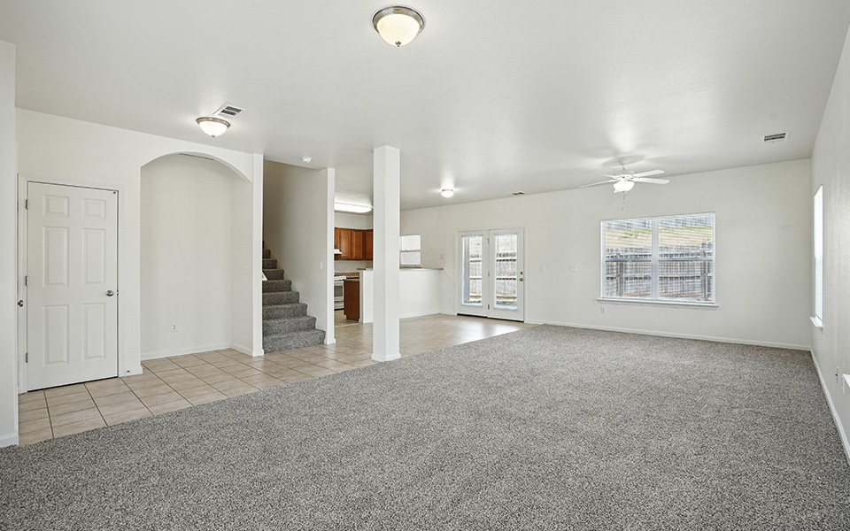 Norton Heights 1390 3x2.5 Living Room